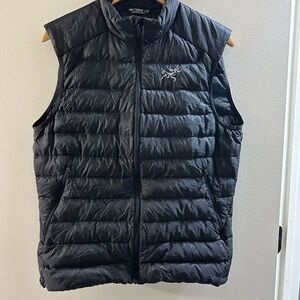 Arc'teryx Men's Black Puffer Vest